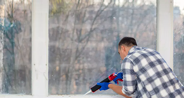 Quality Sliding Shower Door Repair for Closing Issues in Brownsville, FL